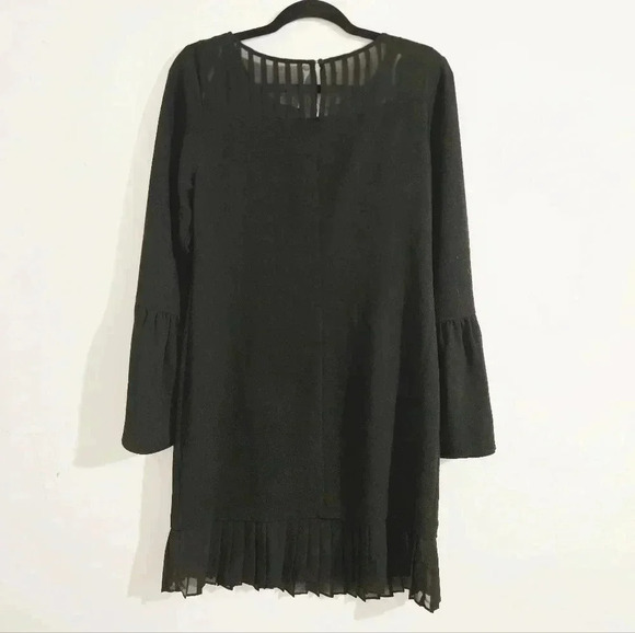 Laundry by Shelli Segal Pleated Shift Dress - Picture 2 of 7